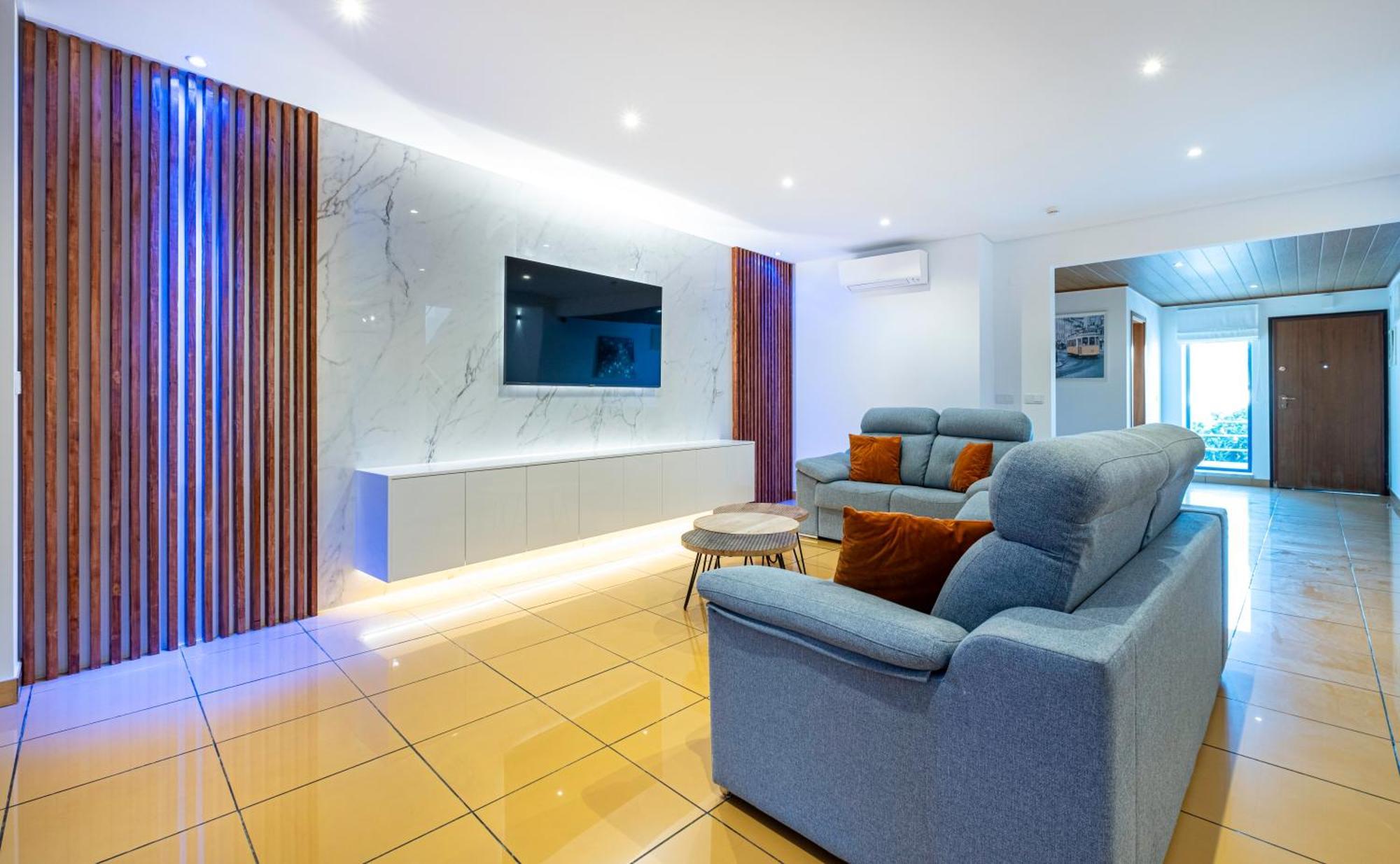 Appartamento Penthouse 160Sqm Wide Terraces Pool View & Private Hot Tub & Parking Albufeira Esterno foto