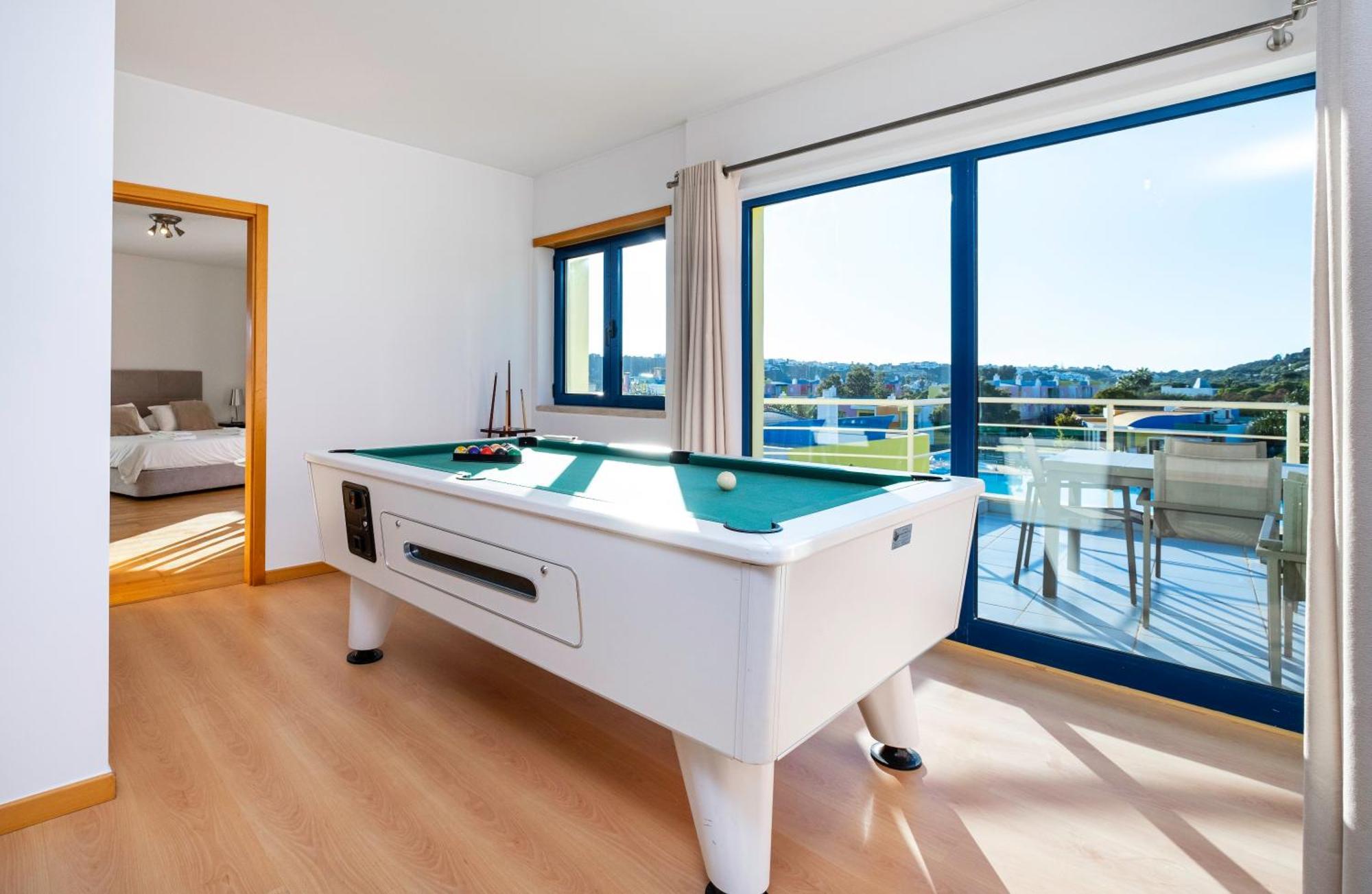 Appartamento Penthouse 160Sqm Wide Terraces Pool View & Private Hot Tub & Parking Albufeira Esterno foto