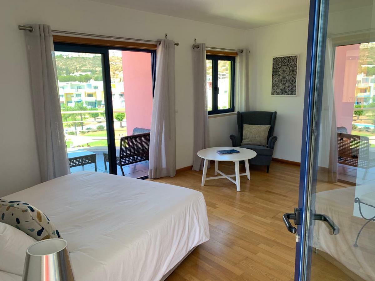 Appartamento Penthouse 160Sqm Wide Terraces Pool View & Private Hot Tub & Parking Albufeira Esterno foto