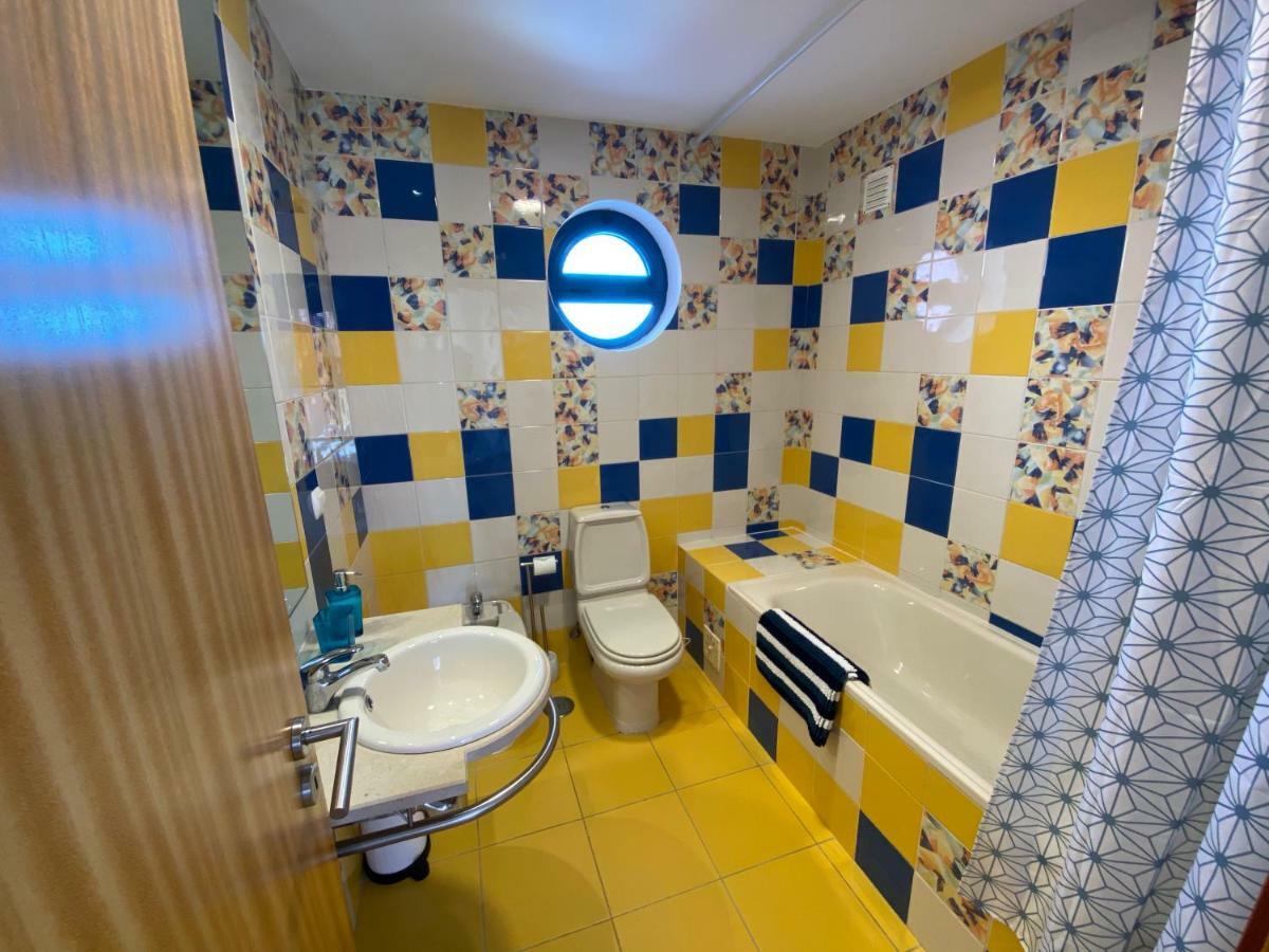 Appartamento Penthouse 160Sqm Wide Terraces Pool View & Private Hot Tub & Parking Albufeira Esterno foto